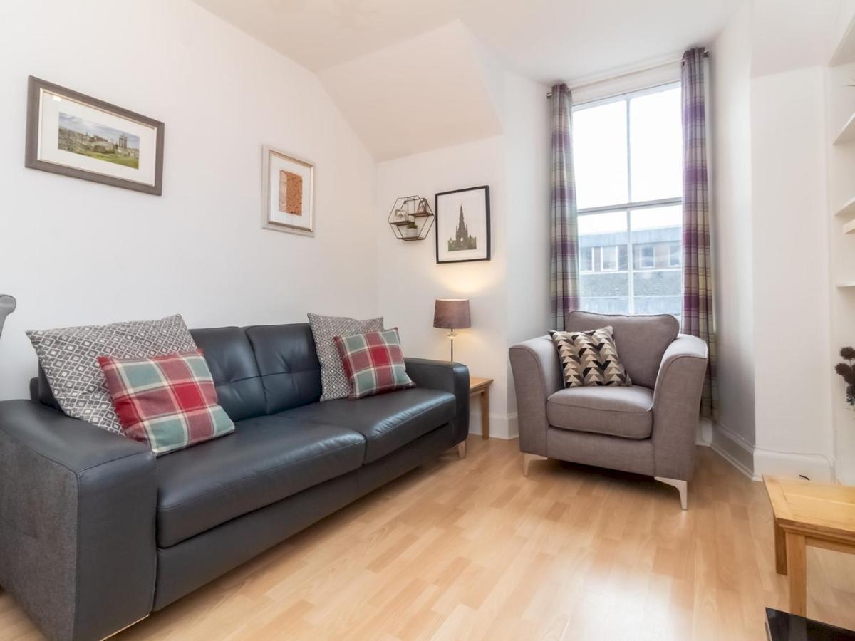 Bright And Cosy Flat At The Heart Of The Old Town Apartment Edinburgh Exterior photo